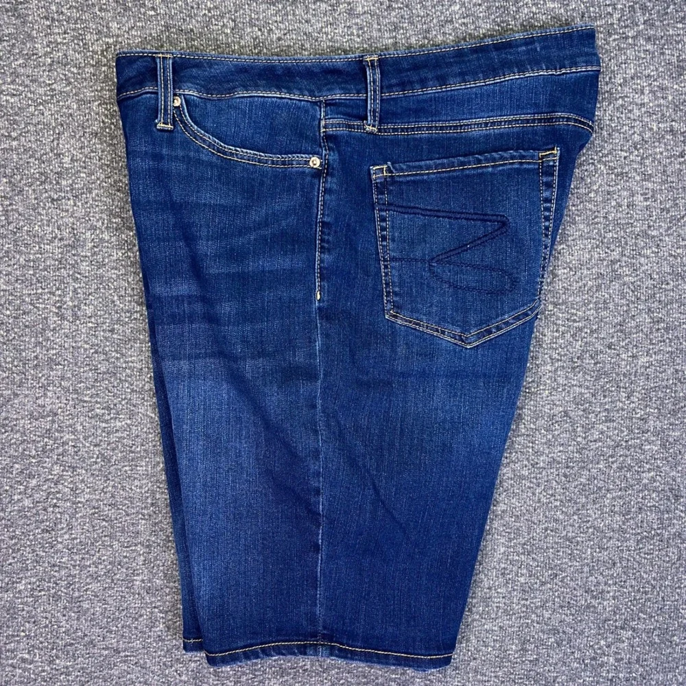 Seven7 Shorts Womens 16 Dark Blue Sunset Bermuda Casual Stretch Denim Fits36x10